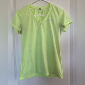 4/$25 Under Armour Greenish Yellow Small Women’s Top